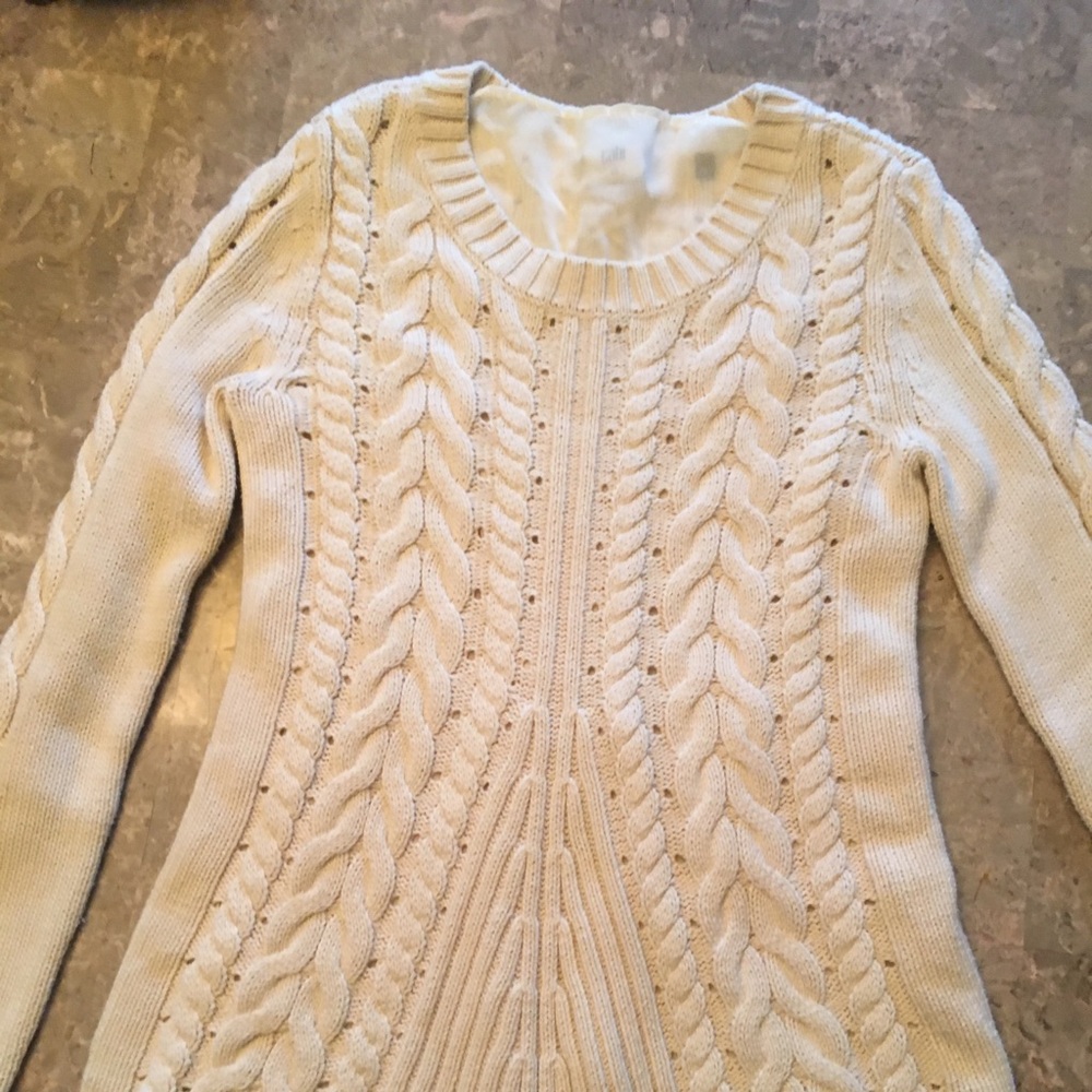 Sweater - Picture 1 of 4